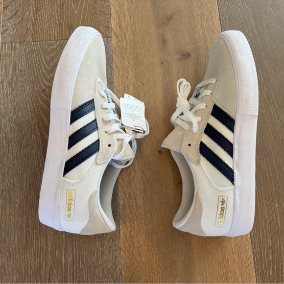 adidas Men’s Matchbreak Super Sneakers White with Navy Stripes - Picture 4 of 8